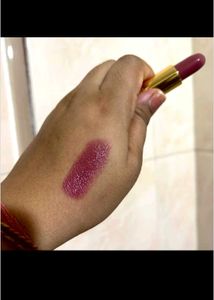VIRAL REVLON HIGH SHINE LIPSTICK