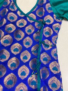 Elegant Blue &amp; Green Kurta Set