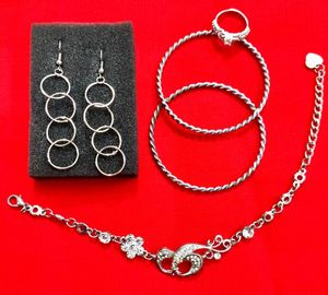 Silver Jewelry Set , Pre-Loveed Collections✨