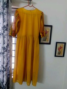 Women&#39;s Traditional Designer Kurti Set