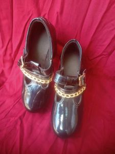 Black Shoes