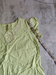 40 Bust Top