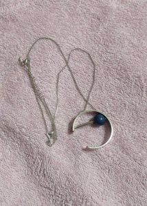 Stylish Pendant With Chain
