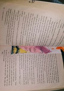 IT ENDS WITH US BY COLLEEN HOOVER