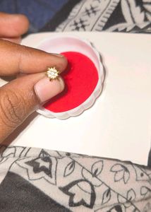 pure gold nose pin stare shaped