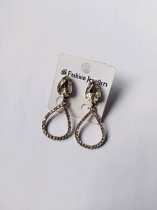 Sparkling Teardrop Earrings