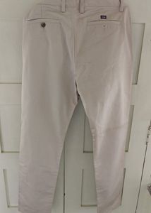 Arrow Chinos - Classic Style