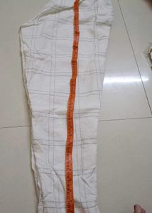 Women L Checked White Trousers Rarely Used