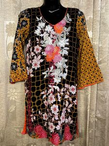 Floral Embroidered Kurti Pant