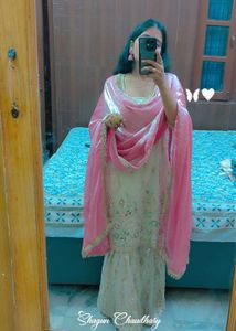 suit with pink dupatta