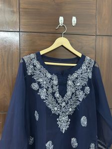 Short chikankari kurti