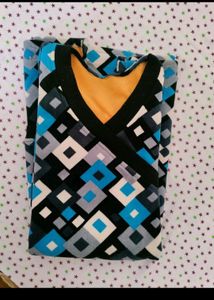 M Size Graphical Warm Top
