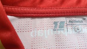 New Unused Punjab Kings Signed Official Cricket Merchandise - Red T Shirt (Tag Attached But No Price Mentioned So Selling As Like New) Size- L