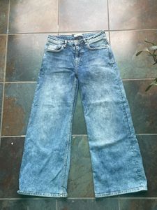 ROADSTER jeans.