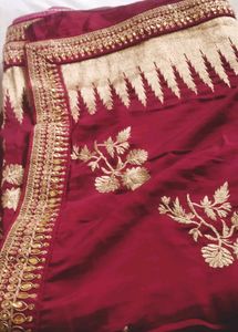 Elegant Embroidered Saree With Blouse