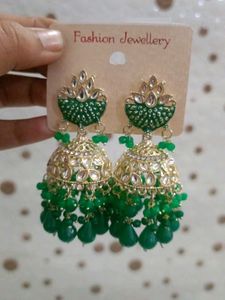 Beautiful Green Kundan Jhumka Earrings