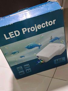 Selling LED Projector