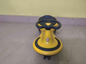 Kids Ride-On swing Car