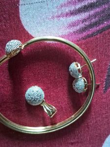 Pendent  Set  With Braslet
