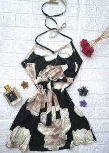 Halter Neck Pinteresty Dress🖤