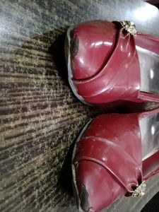 FREE 🚚 Red Pointed Bellies | Footwear For Women
