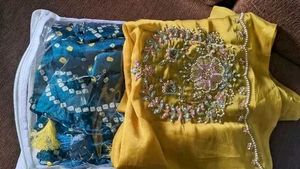 Bandhani Saree with Embroidered Blouse