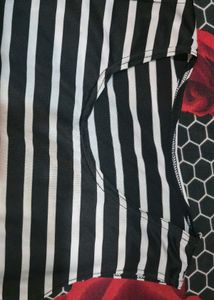 Black And White Top  & It Is Sleeveless