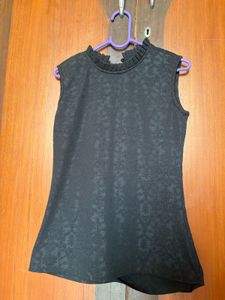 Globus Top- Perfect for any occasion