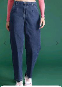 Woman Slouchy Fit Jeans