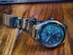 Stylish Timepiece for Men by Cruiser