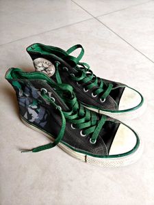 Black/Green Chuck Taylors