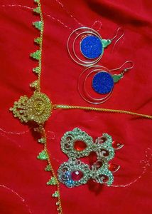 2 Pairs Of Earings Free With Rajputi Rakhdi