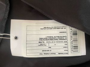 Chic Black Sleeveless Vest