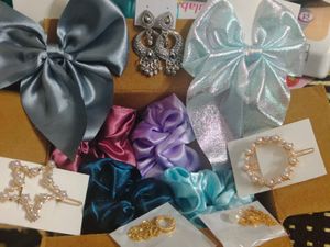 Mini Gift Hamper 10 Items Plus Freebies