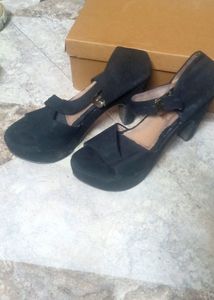 Black Heel
