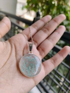 Resin Pendants/ Locket 💚