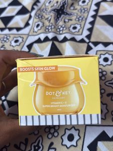 Dot & Key Moisturizer