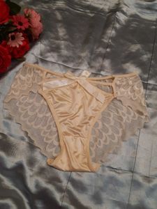 Cream Lace Cheekies