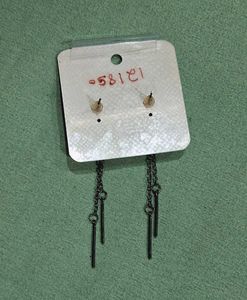 Pretty Korean Model Earrings 🖤