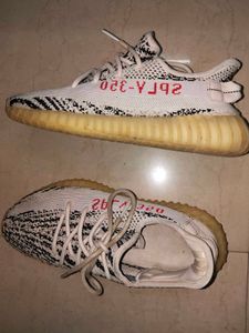 Adidas Yezzy 350 Zebra