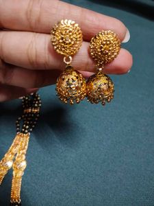 Elegant Gold Mangalsutra Set