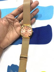 Vintage OMAX Gold Tone Watch