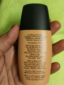 NYKAA SKINgenius Foundation
