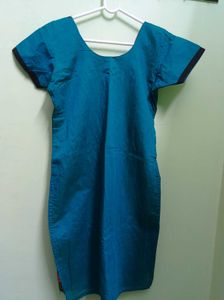 Women Kurta With Shawl