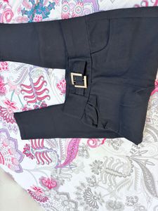 Chic Black Trousers