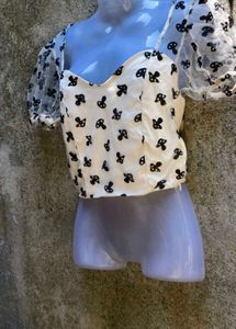 CUTE CROP TOP