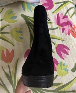 Women’s Trendy Black Boots