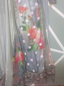 embroidery designs suit