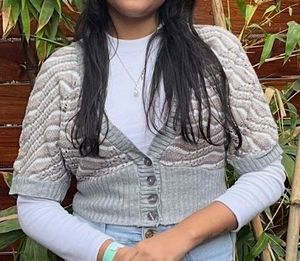 Cropped Knit Cardigan - Stylish &amp; Cozy