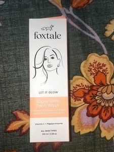 Foxtale Super Glow Face Wash